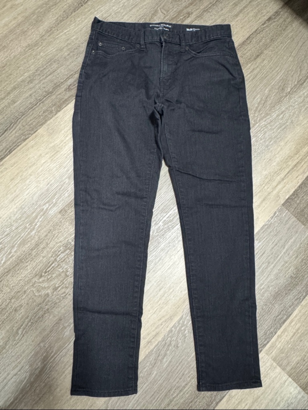Like 🆕 Banana Republic Slim Fit Men's Travel Jeans